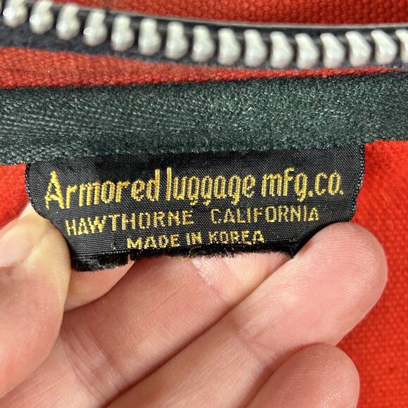 Vintage Soft Carry On Suitcase Bag Red With Black Trim Made In Korea 12 x 19 x 8 - Picture 4 of 14